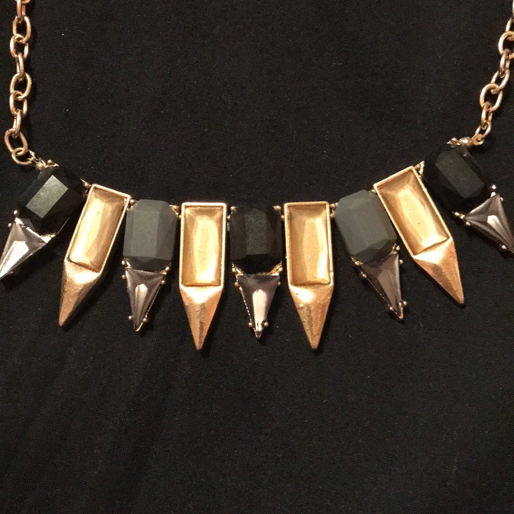 Express Necklace - Picture 2 of 2